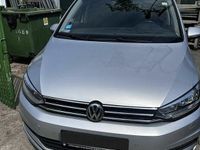 Używany VW Touran Comfortline 2018 Srebrny Minivan