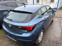 używany Opel Astra 4dm 101KM 2016r. 132 376km