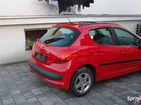 używany Peugeot 207 1.4 benzyna 5 drzwi , klimatyzacja