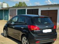 Używany Kia Venga 2015 Czerwony Hatchback