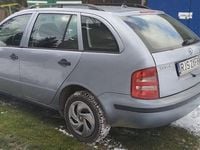 Używany Skoda Fabia 2004 Srebrny Kombi