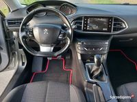 Używany Peugeot 308 120 KM (88 kW) 2017 Srebrny