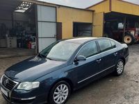 Używany VW Passat 2008 Granatowy Sedan/Limuzyna