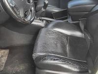 używany Toyota Avensis t25