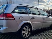 Używany Opel Vectra Cosmo 2007 Srebrny Kombi