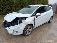 używany Ford Fiesta uszkodzony przód