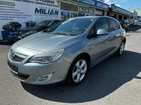 Używany Opel Astra 140 KM (102 kW) 2012 Szary (metalik) Hatchback
