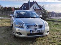 używany Toyota Avensis 