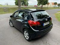 używany Kia Venga 1.4dm 90KM 2010r. 254 000km