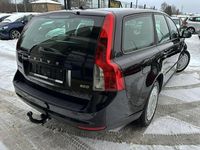 Używany Volvo V50 Kinetic 136 KM (100 kW) 2010 Czarny Kombi