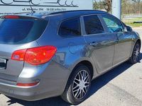 Używany Opel Astra 2011 Sedan/Limuzyna