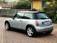 używany Mini Cooper 1.6dm 116KM 2001r. 228 500km