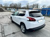 używany Peugeot 2008 1.2dm 110KM 2017r. 70 707km