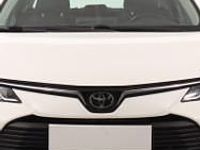 Używany Toyota Corolla 125 KM (91 kW) 2021 Biały Sedan/Limuzyna