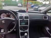 używany Peugeot 307 CC 1,6 benzyna 110KM Niski przebieg nowyprzegląd