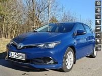 Używany Toyota Auris Hybrid 100 KM (73 kW) 2018 Niebieski Hatchback