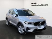 Używany Volvo XC40 163 KM (119 kW) 2023 Srebrny SUV