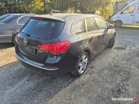używany Opel Astra KOMBI 2.0CDTI 2013R. zamiana Sharan