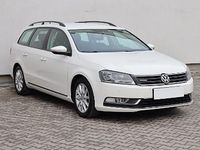 Używany VW Passat 105 KM (77 kW) 2012 Biały Kombi