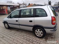 używany Opel Zafira a 2001 rok diesel