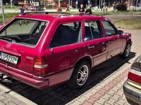 Używany Mercedes E220 1994 Czerwony Sedan/Limuzyna