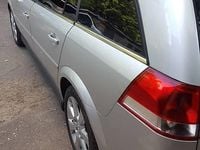 Używany Opel Vectra 2004 Srebrny Kombi