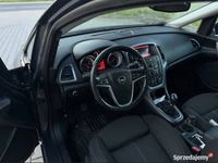 używany Opel Astra lift kombi 2014r silnik nie równa praca