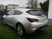 używany Opel Astra 1.4dm 140KM 2012r. 142 345km