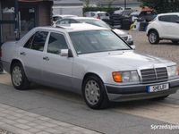 używany Mercedes E200 