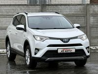 Używany Toyota RAV4 Hybrid 197 KM (144 kW) 2017 Biały SUV