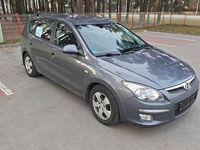 Używany Hyundai i30 116 KM (85 kW) 2010 Szary Kombi