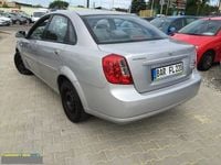 Używany Chevrolet Nubira 122 KM (89 kW) 2003 Srebrny (metallic) Sedan/Limuzyna