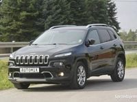 Używany Jeep Cherokee 140 KM (102 kW) 2018 Czarny (metalik) SUV