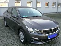 używany Peugeot 301 1.6dm 100KM 2017r. 60 000km