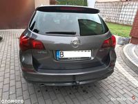 używany Opel Astra OPC-LINE Innovation bardzo bogato wyposażona.