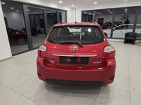 używany Toyota Auris 1.6dm 132KM 2010r. 156 000km