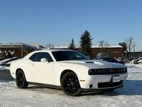 Używany Dodge Challenger 306 KM (225 kW) 2021 Biały Coupe