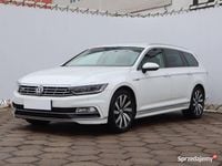 Używany VW Passat 2018 Biały Kombi