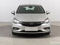 Używany Opel Astra 2018 Srebrny Hatchback