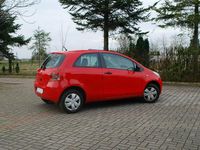 używany Toyota Yaris 1dm 69KM 2007r. 194 000km