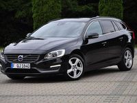 Używany Volvo V60 136 KM (100 kW) 2014 Czarny (metalik) Kombi