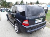 używany Mercedes ML55 AMG ML 55 AMG, pojemność 5439 cm3, 347 KM. Fajna BazaAMG, pojemność 5439 cm3, 347 KM. Fajna Baza