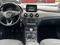 używany Mercedes B180 1.5dm 109KM 2015r. 217 000km