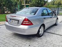 Używany Mercedes C270 2002 Srebrny Sedan/Limuzyna