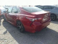 Używany Toyota Camry 203 KM (149 kW) 2019 Czerwony Sedan/Limuzyna