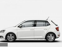 używany Skoda Fabia 1dm 60KM 2021r. 3km