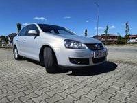 Używany VW Jetta 2010 Żółtozłoty Sedan/Limuzyna