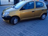 używany Toyota Yaris hak, 2 kpl kół ,prywatnie