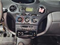 używany Toyota Yaris