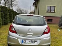 Używany Opel Corsa 90 KM (66 kW) 2007 Srebrny Hatchback